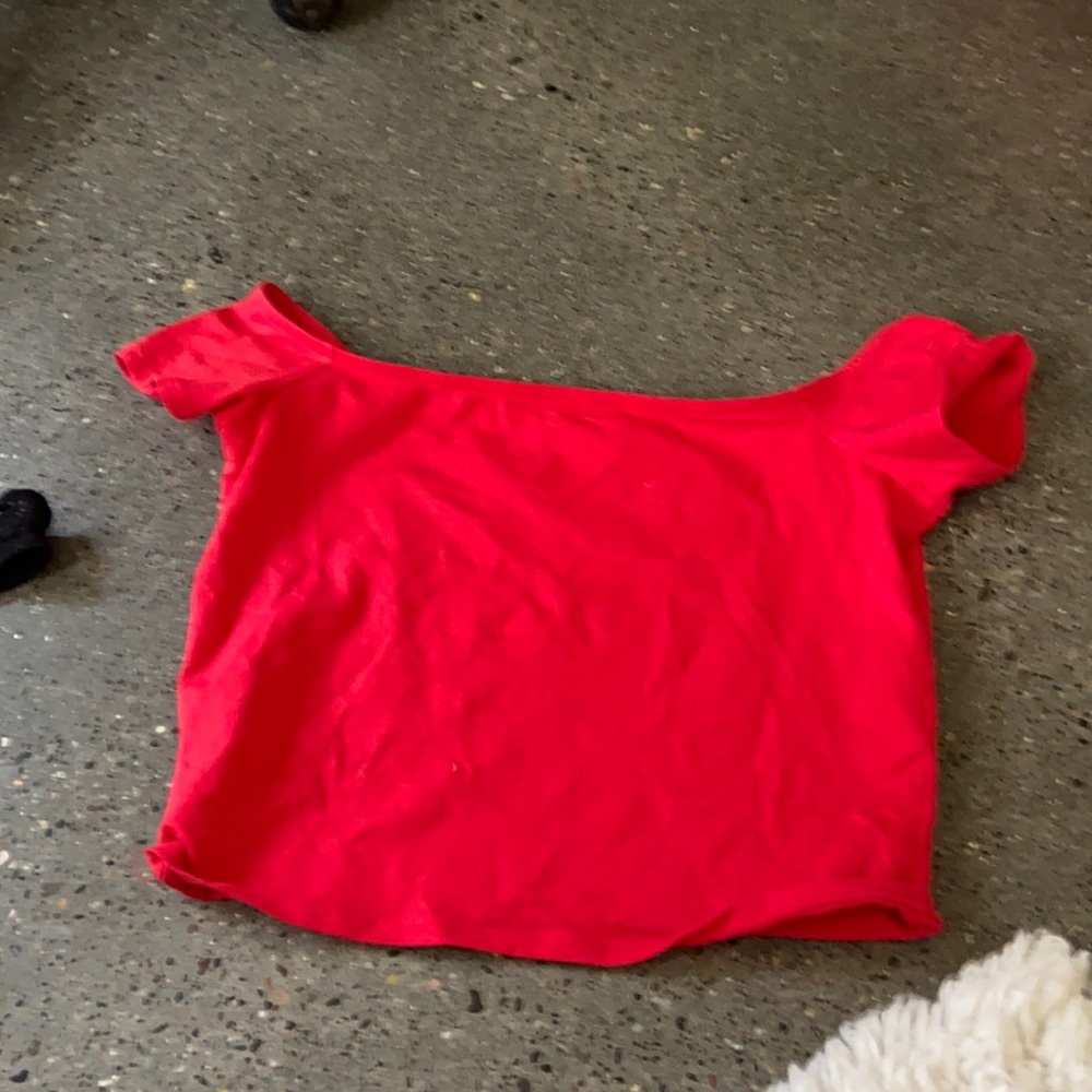 Cute top! - Picture 2 of 2